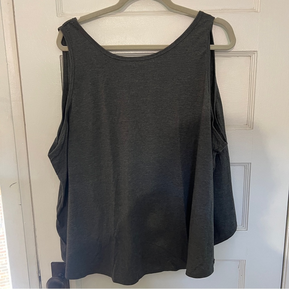 NWT Fabletics Open Back Tank Top - Picture 3 of 3